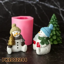 PK1002244 - Silikon Kalıp Mum Kalıbı - Oturan Çam Ağaçlı Kardan Adam