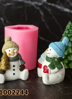 PK1002244 - Silikon Kalıp Mum Kalıbı - Oturan Çam Ağaçlı Kardan Adam